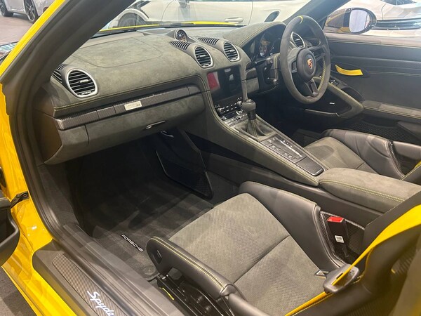 Used Porsche Other 2025 for sale - 76111251: Photo 9