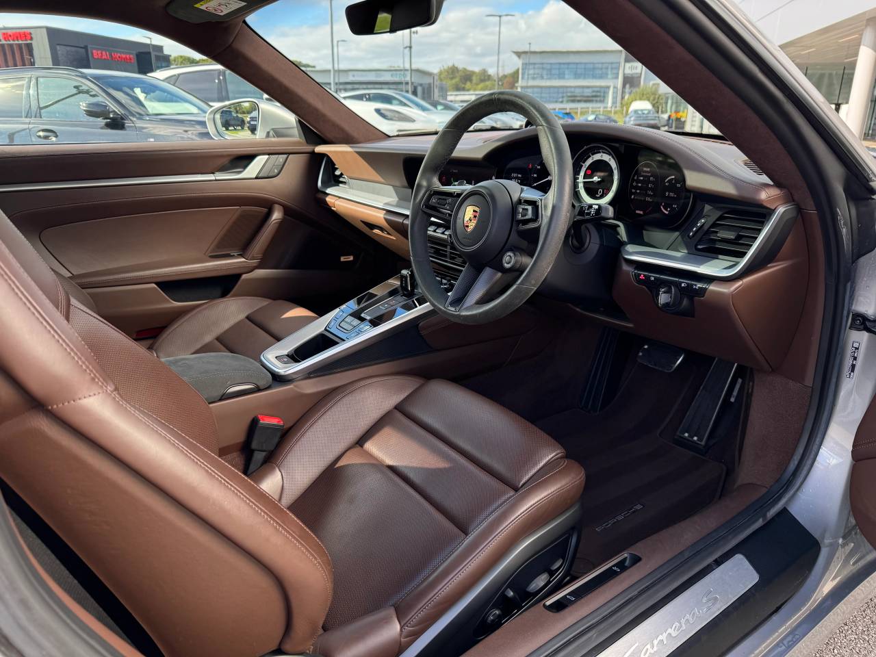 Used Porsche 911 2024 for sale - 76261208: Photo 42