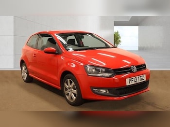 Used Volkswagen Polo 2013 for sale - 79533440: Photo
