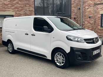 Vauxhall Vivaro feature image