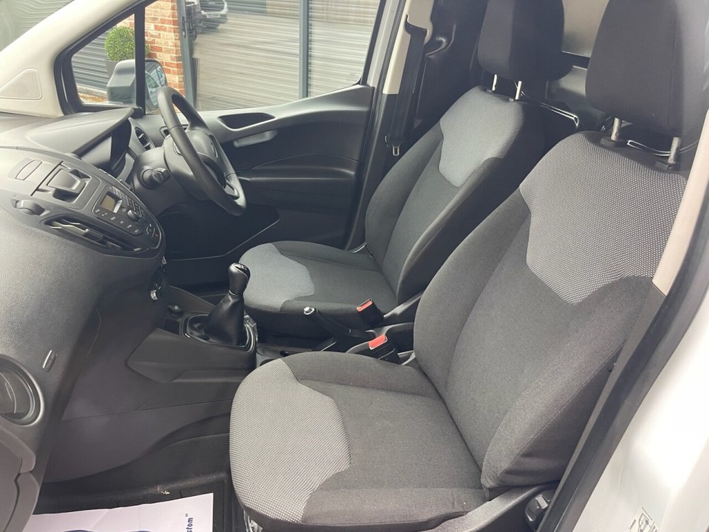 Used Ford Transit Courier 2018 for sale - 76459307: Photo 13