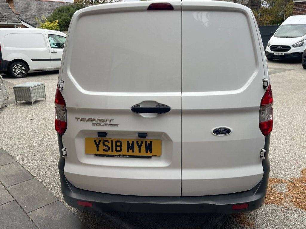 Used Ford Transit Courier 2018 for sale - 76459307: Photo 5