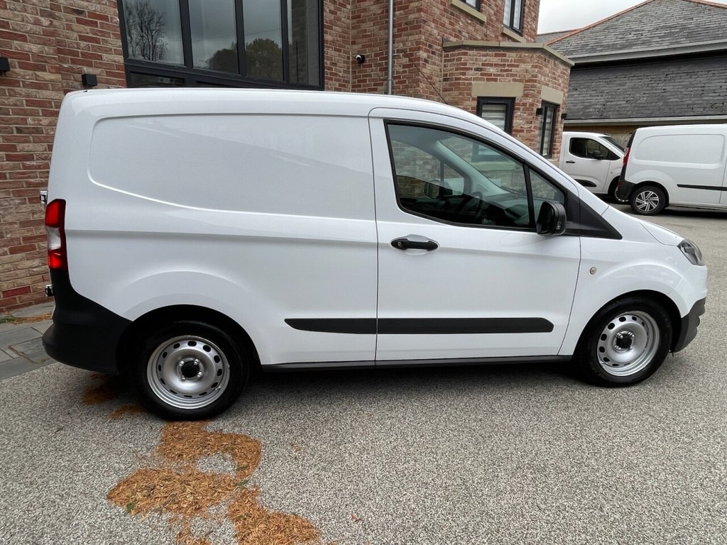 Used Ford Transit Courier 2018 for sale - 76459307: Photo 7