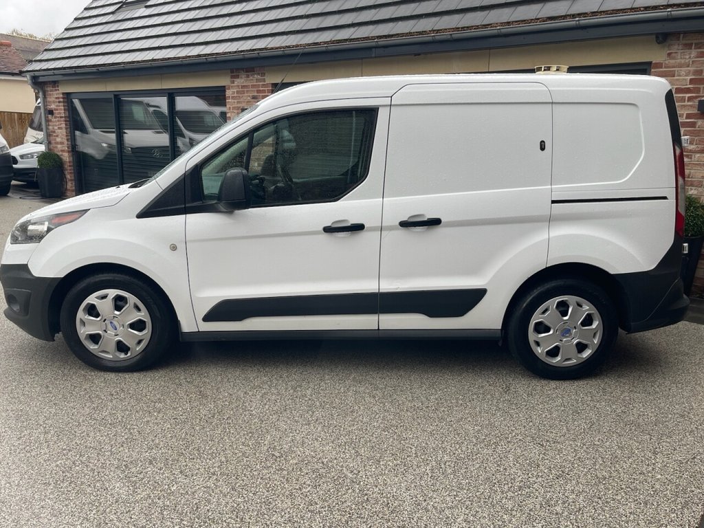 Used Ford Transit Connect 2017 for sale - 76482104: Photo 6