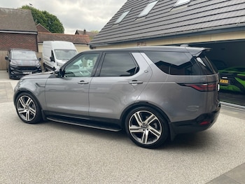 Used Land Rover Discovery 2023 for sale - 78919510: Photo