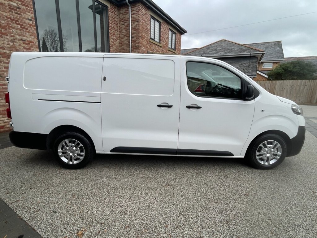 Used Vauxhall Vivaro 2021 for sale - 77172307: Photo 7
