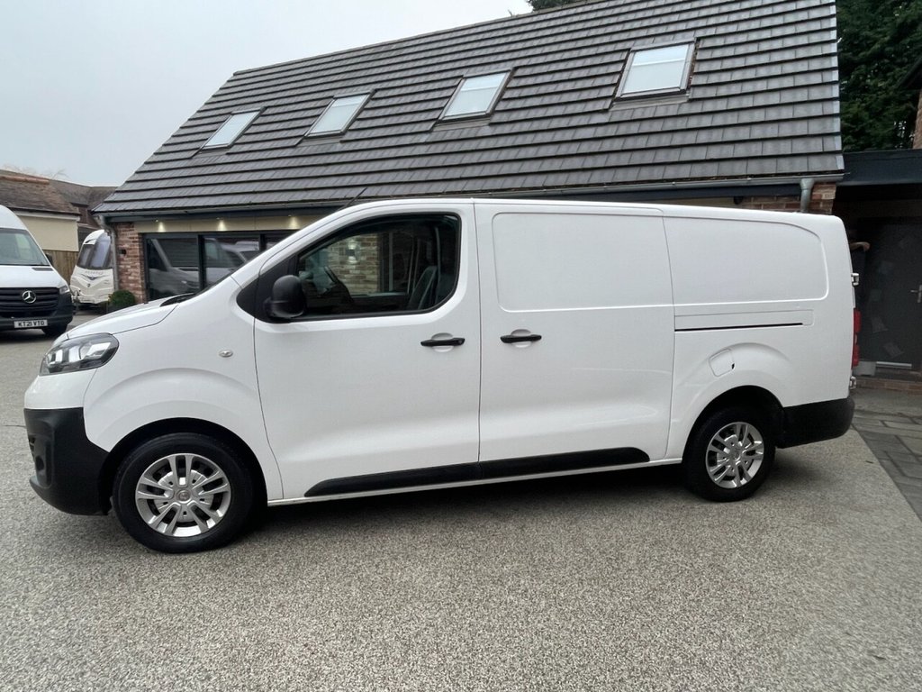 Used Vauxhall Vivaro 2020 for sale - 77452377: Photo 4