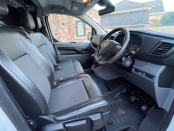 Used Vauxhall Vivaro 2021 for sale - 76647732: Photo