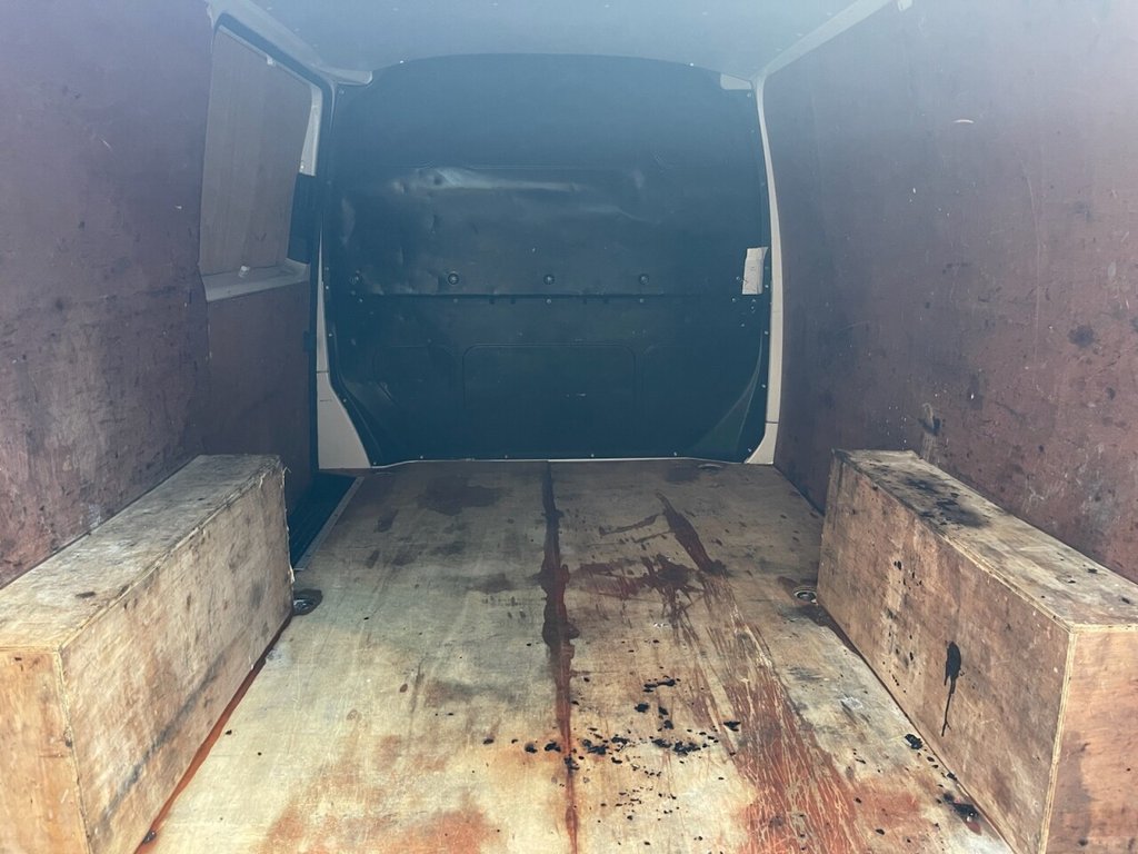 Used Volkswagen Transporter 2020 for sale - 77576106: Photo 15