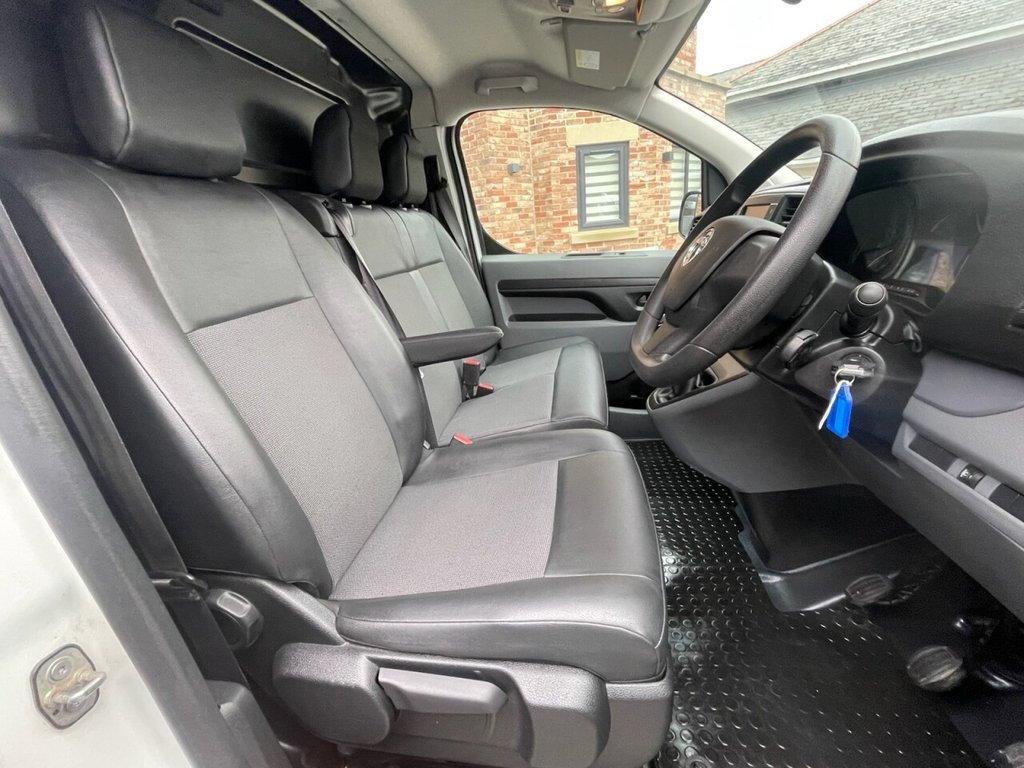 Used Vauxhall Vivaro 2020 for sale - 77172176: Photo 4