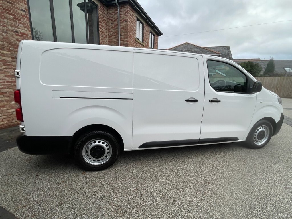 Used Vauxhall Vivaro 2020 for sale - 77172176: Photo 8