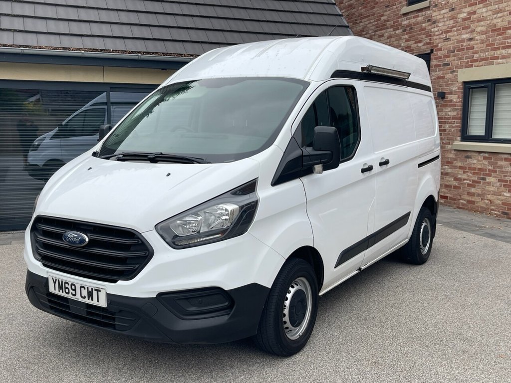 Used Ford Transit Custom 2019 for sale - 76303996: Photo 2