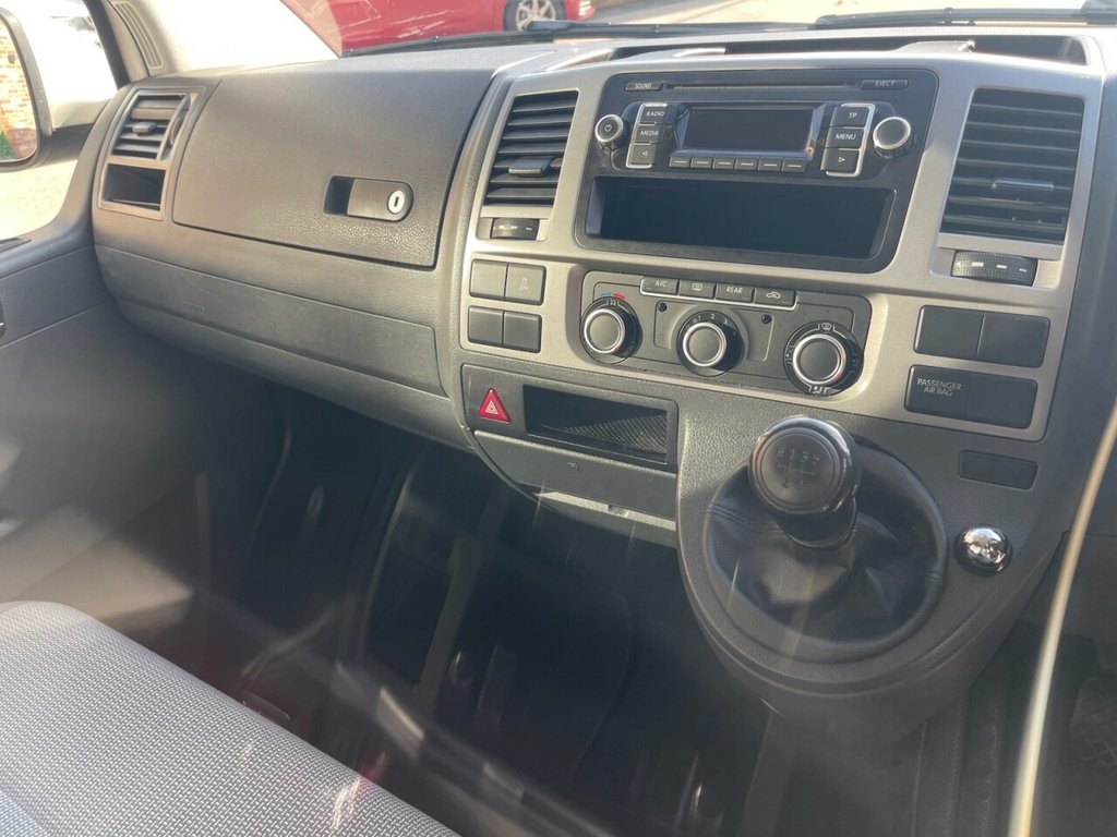 Used Volkswagen Transporter Shuttle 2015 for sale - 76487055: Photo 15