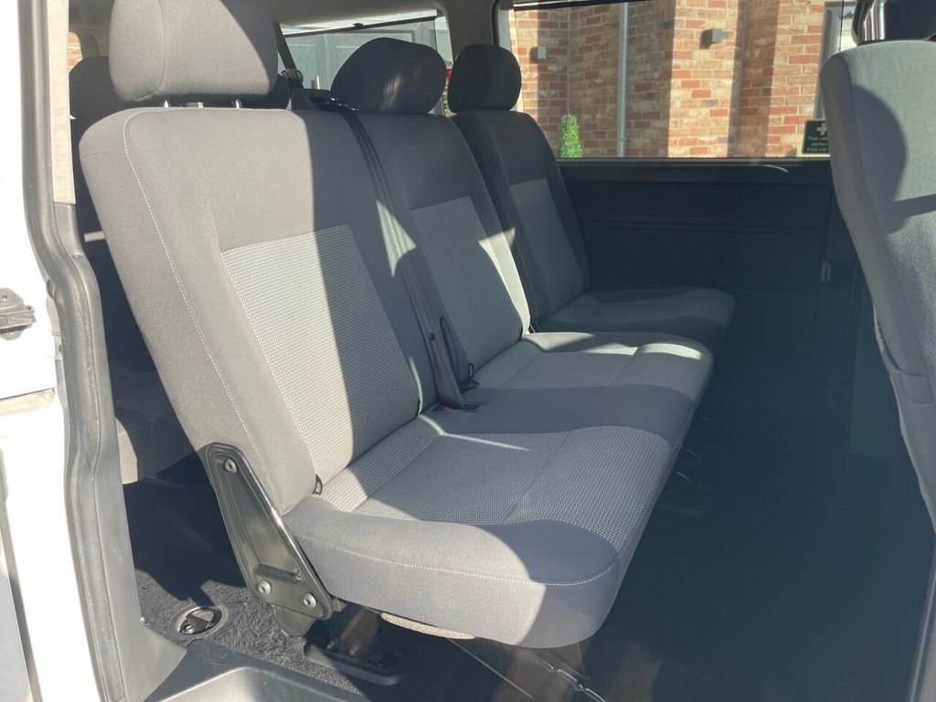 Used Volkswagen Transporter Shuttle 2015 for sale - 76487055: Photo 16