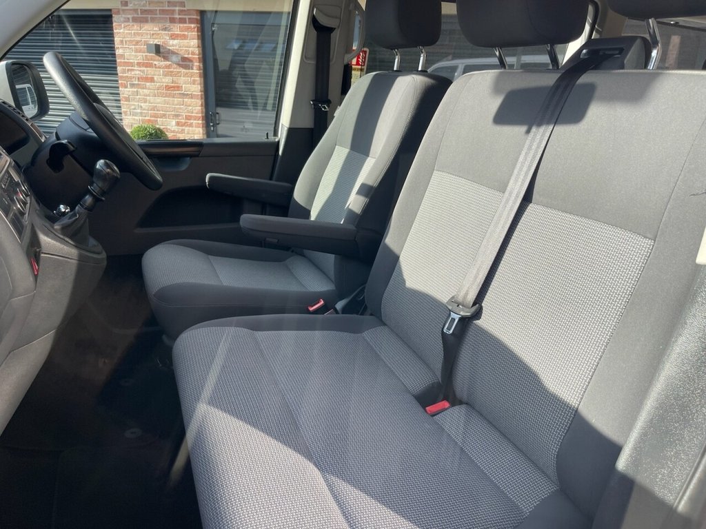 Used Volkswagen Transporter Shuttle 2015 for sale - 76487055: Photo 20