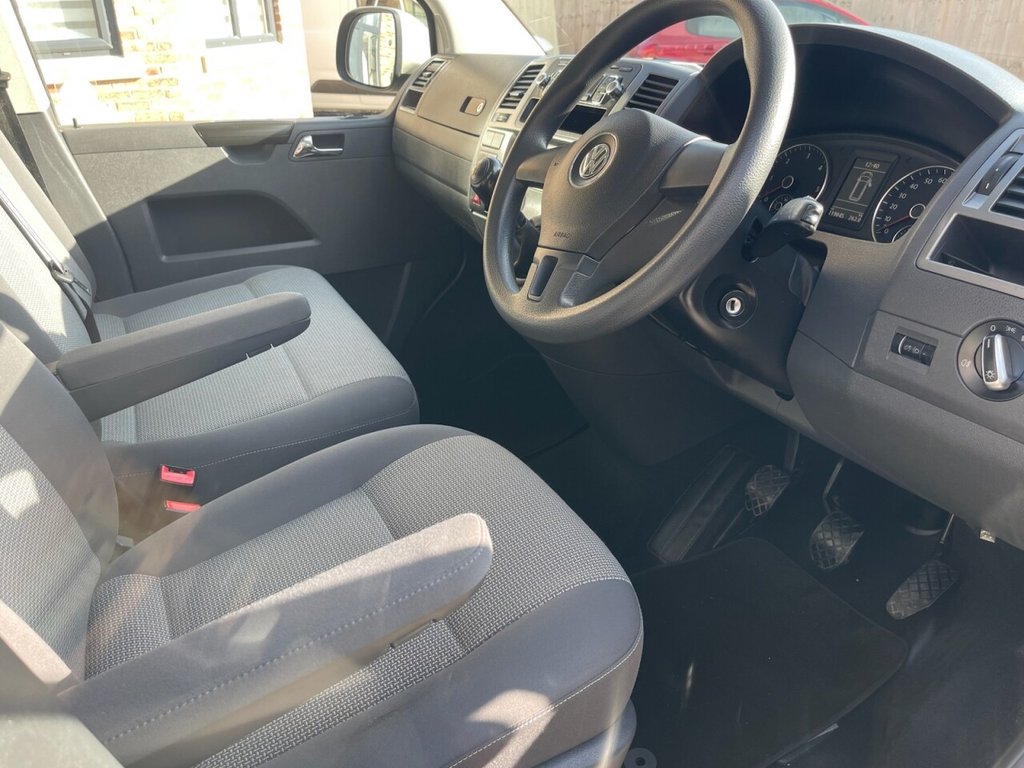 Used Volkswagen Transporter Shuttle 2015 for sale - 76487055: Photo 3