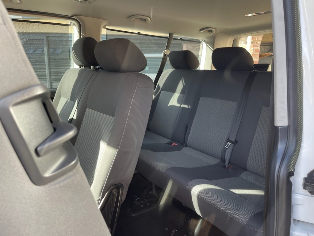 Used Volkswagen Transporter Shuttle 2015 for sale - 76487055: Photo 4
