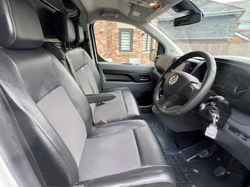 Used Vauxhall Vivaro 2020 for sale - 77172325: Photo