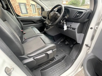 Used Vauxhall Vivaro 2021 for sale - 77172261: Photo