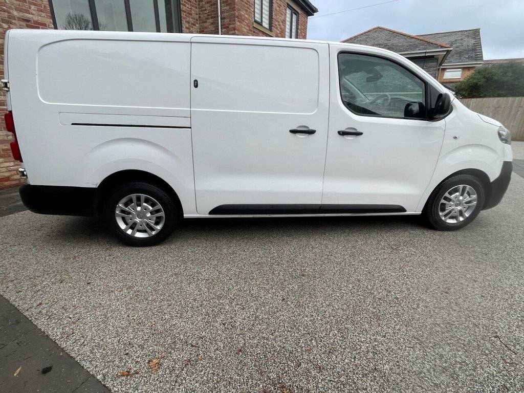 Used Vauxhall Vivaro 2021 for sale - 77172261: Photo 8