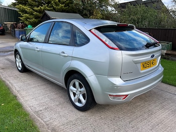 Used Ford Focus 2010 for sale - 75938987: Photo