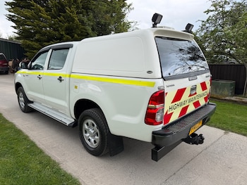 Used Toyota Hilux 2014 for sale - 78411610: Photo