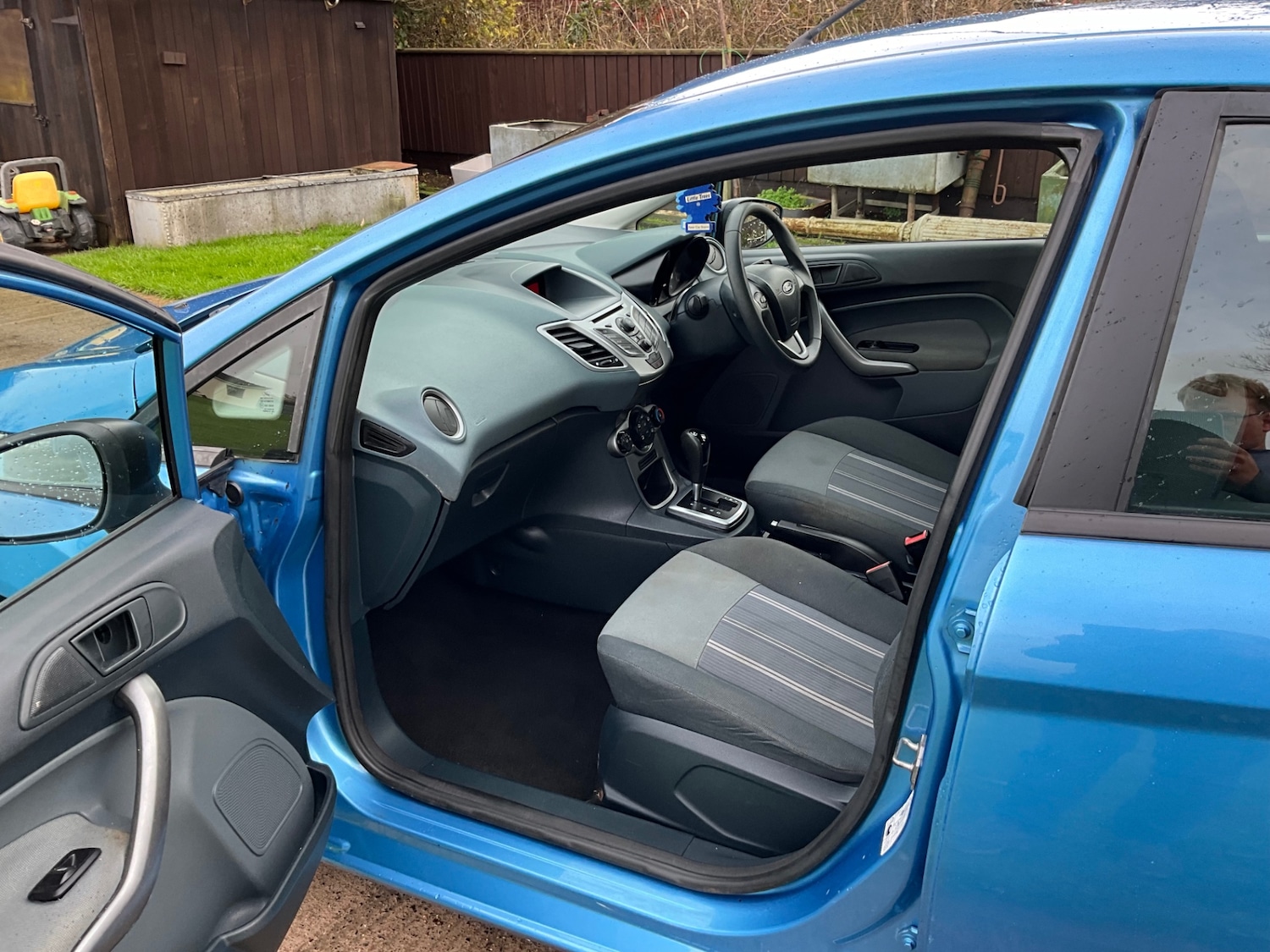 Used Ford Fiesta 2010 for sale - 77067320: Photo 9