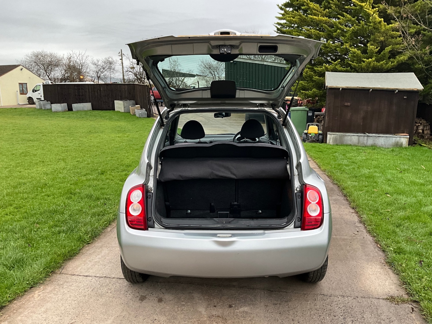 Used Nissan Micra 2004 for sale - 77201510: Photo 7