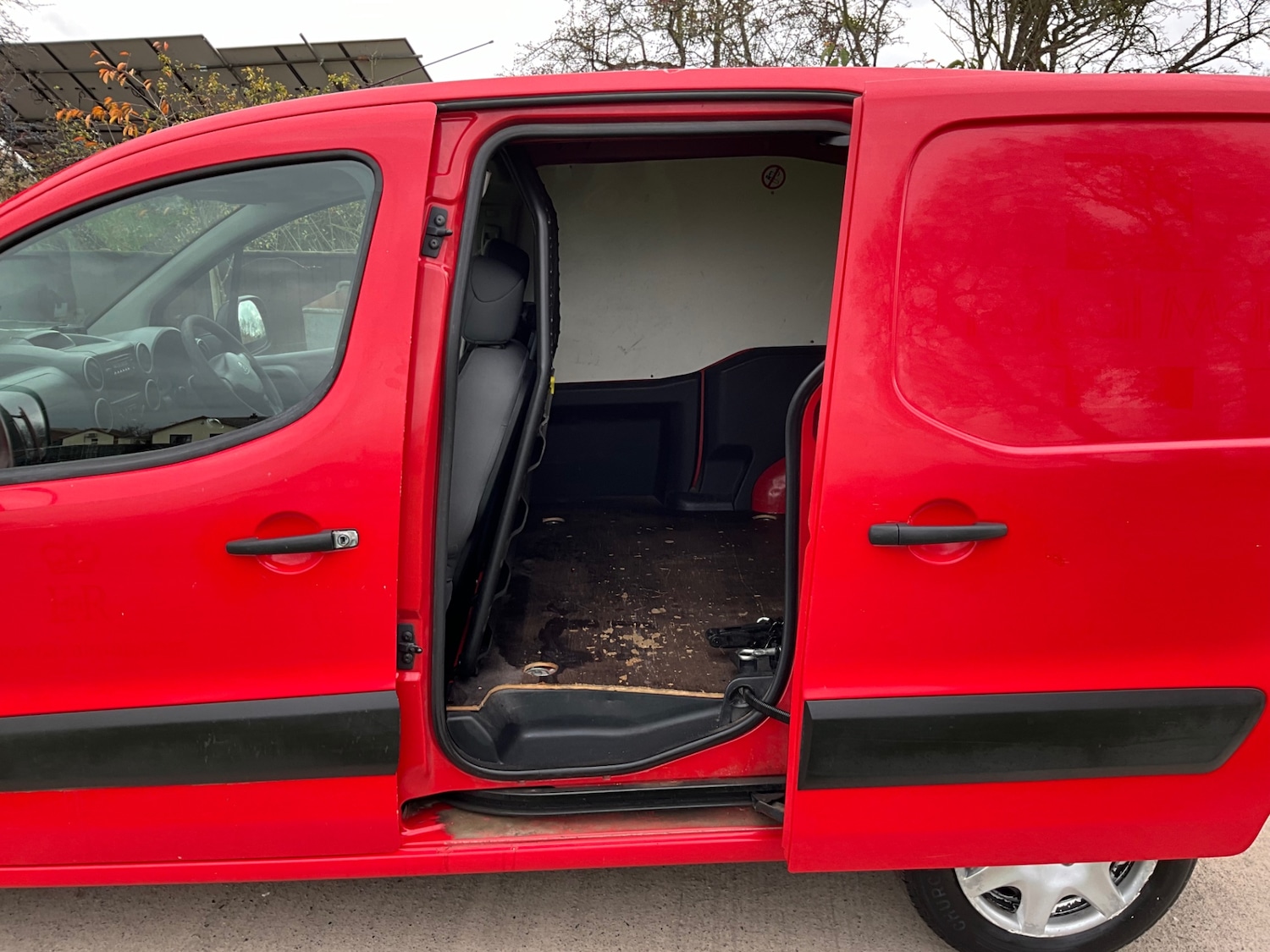 Used Peugeot Partner 2012 for sale - 76501712: Photo 8