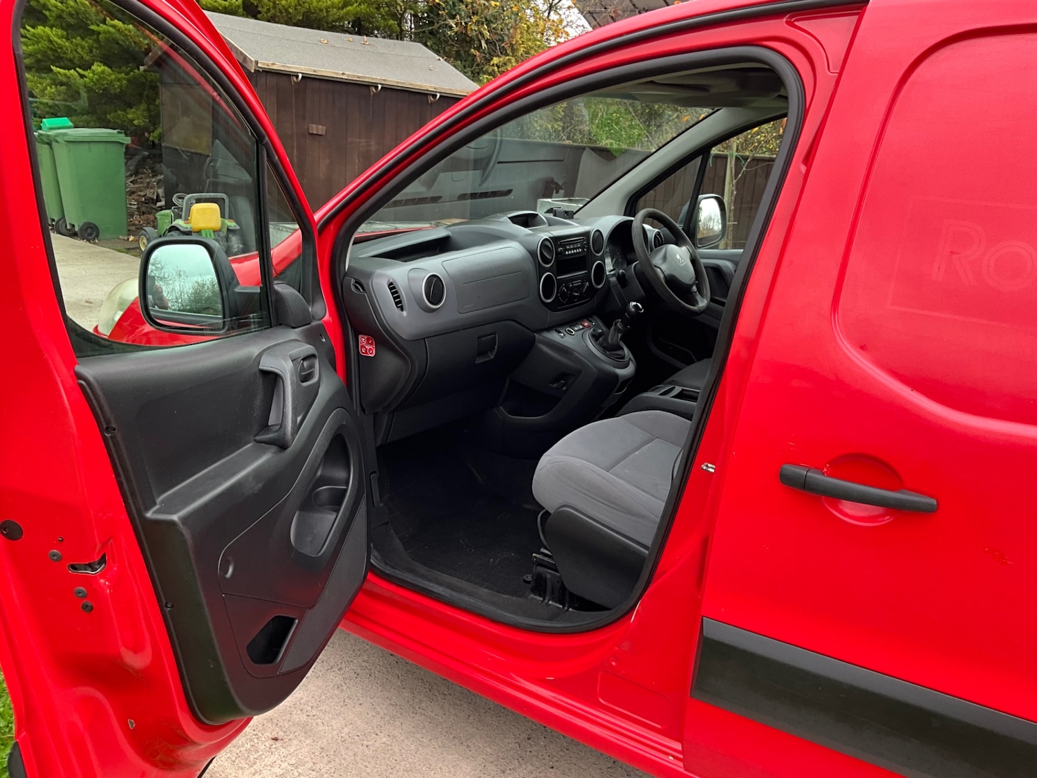 Used Peugeot Partner 2012 for sale - 76501712: Photo 9