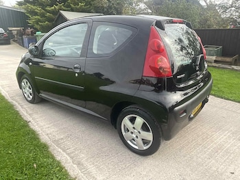 Used Peugeot 107 2011 for sale - 76156630: Photo 4