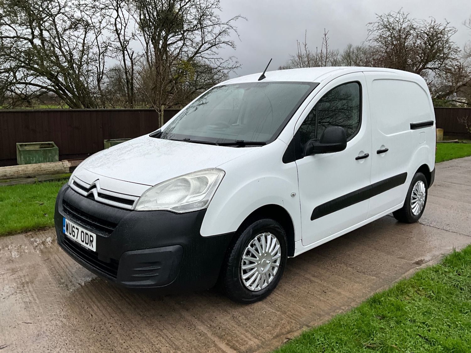 Used Citroen Berlingo 2017 for sale - 76969921: Photo 3