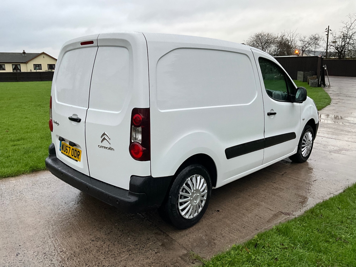 Used Citroen Berlingo 2017 for sale - 76969921: Photo 5