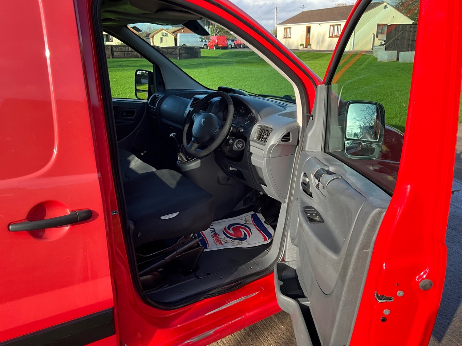 Used Peugeot Expert 2014 for sale - 76519503: Photo 11