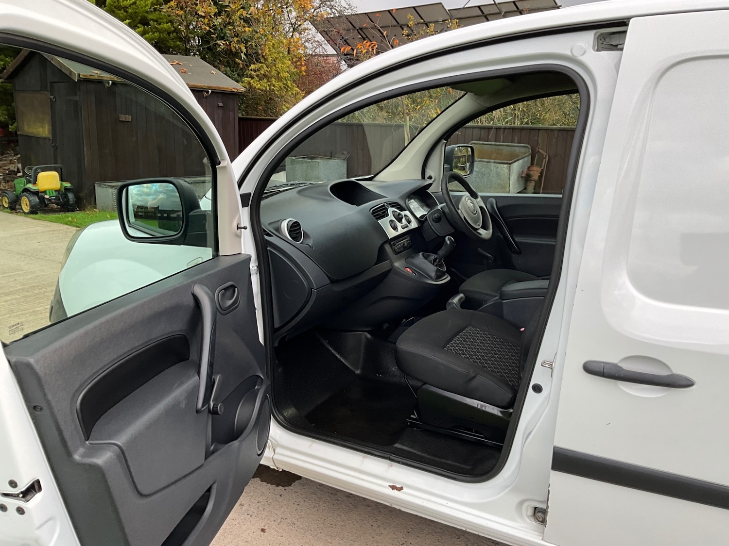 Used Renault Kangoo 2011 for sale - 76510411: Photo 9