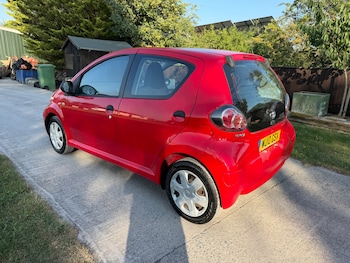 Used Toyota AYGO 2010 for sale - 79223440: Photo