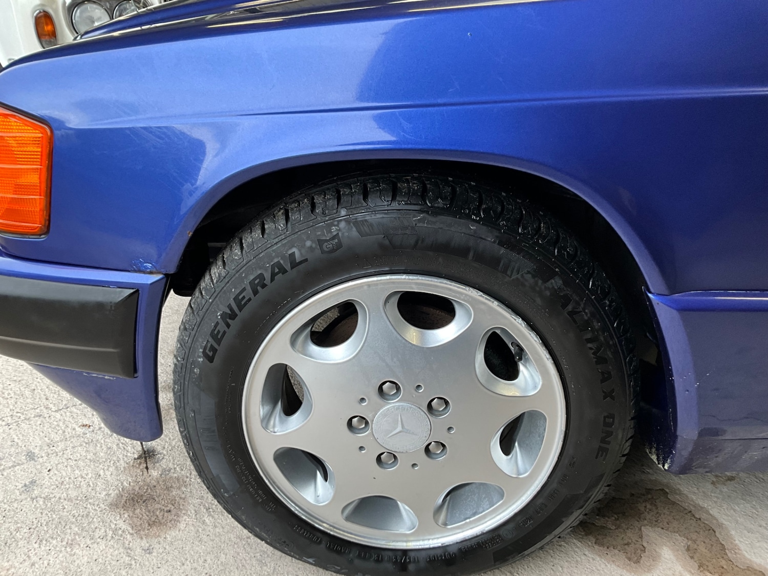 Used Mercedes-Benz 190 1993 for sale - 77465856: Photo 17