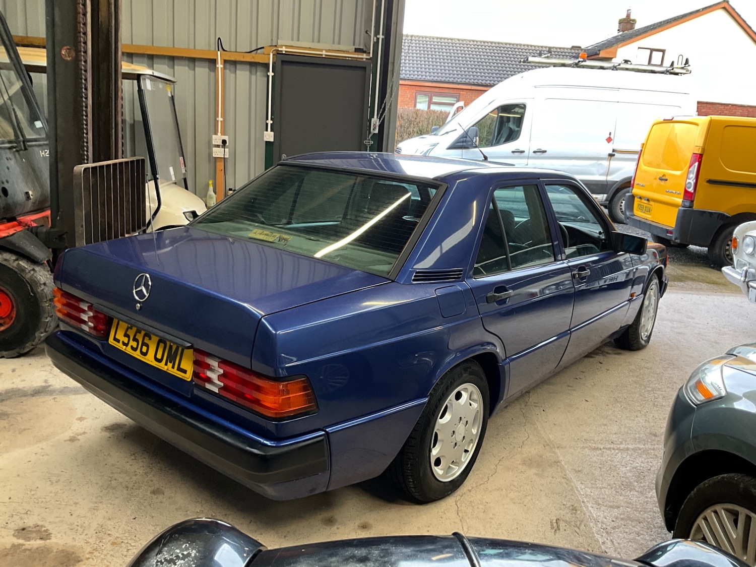 Used Mercedes-Benz 190 1993 for sale - 77465856: Photo 4