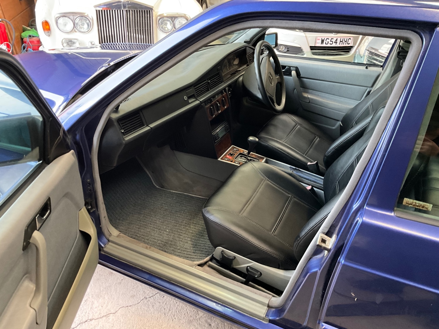 Used Mercedes-Benz 190 1993 for sale - 77465856: Photo 9