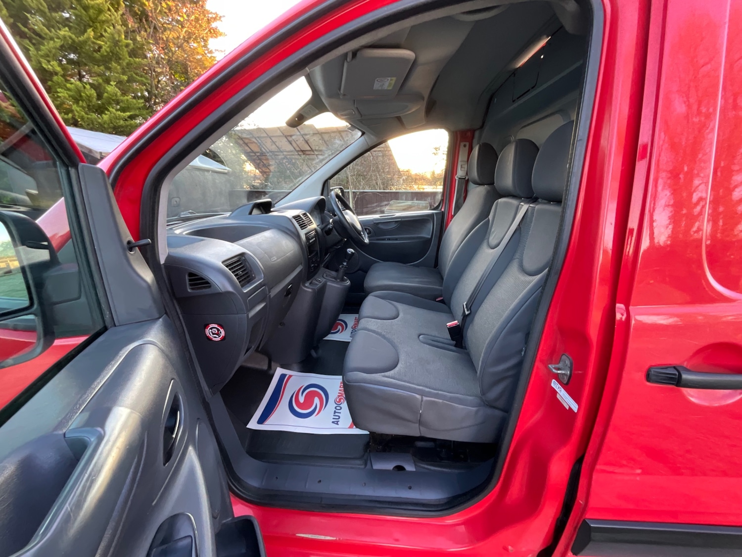 Used Peugeot Expert 2014 for sale - 76637197: Photo 11