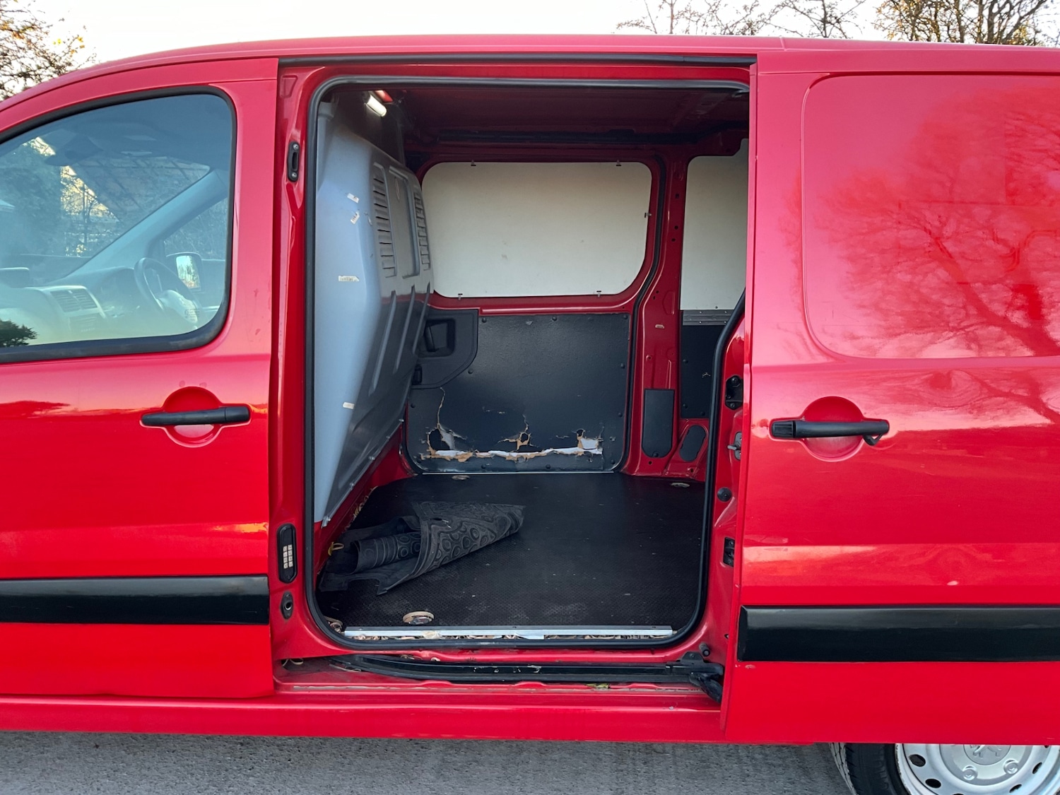 Used Peugeot Expert 2014 for sale - 76637197: Photo 8