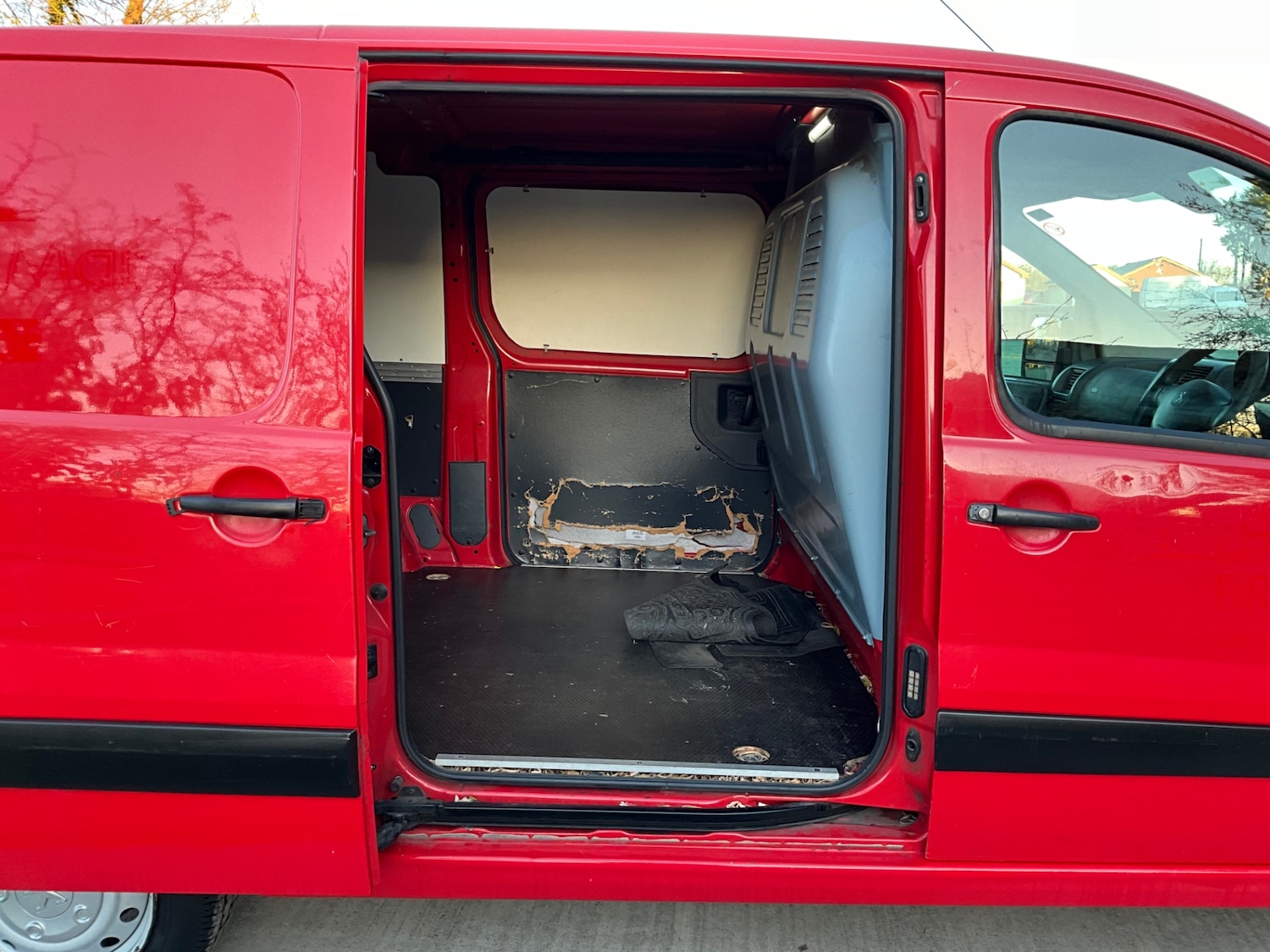 Used Peugeot Expert 2014 for sale - 76637197: Photo 9