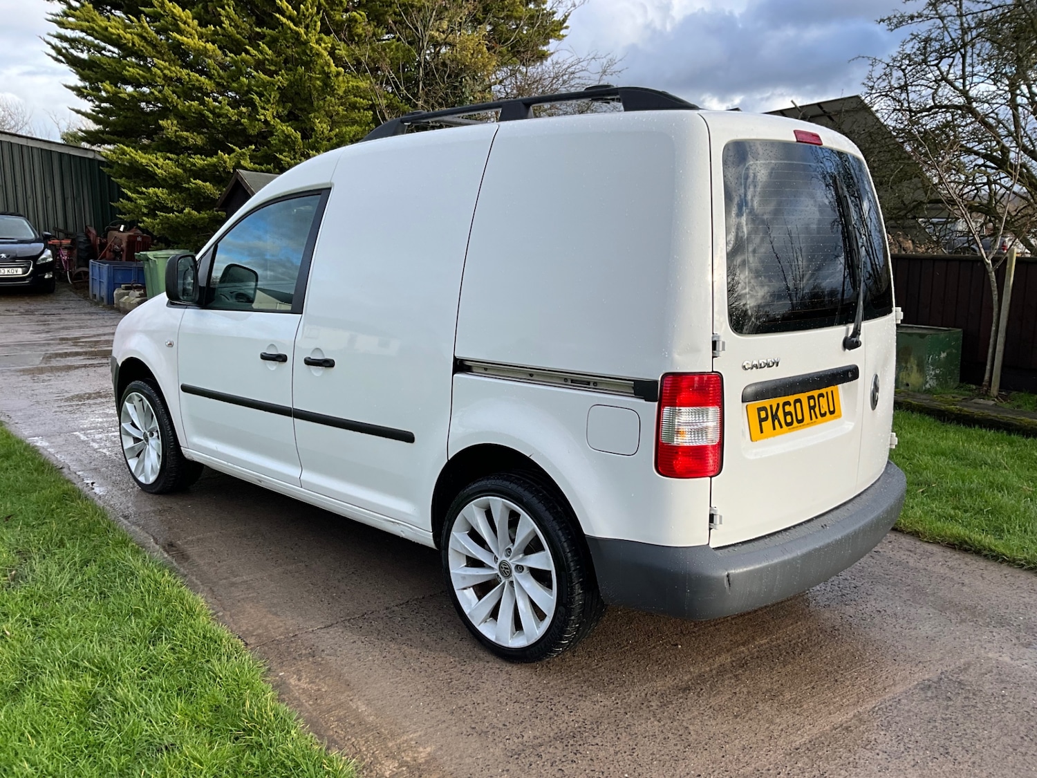 Used Volkswagen Caddy 2010 for sale - 77393420: Photo 4
