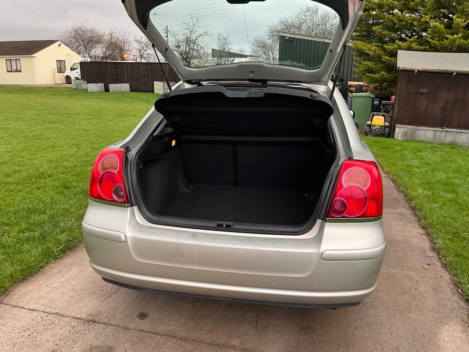 Used Toyota Avensis 2005 for sale - 77201516: Photo 7