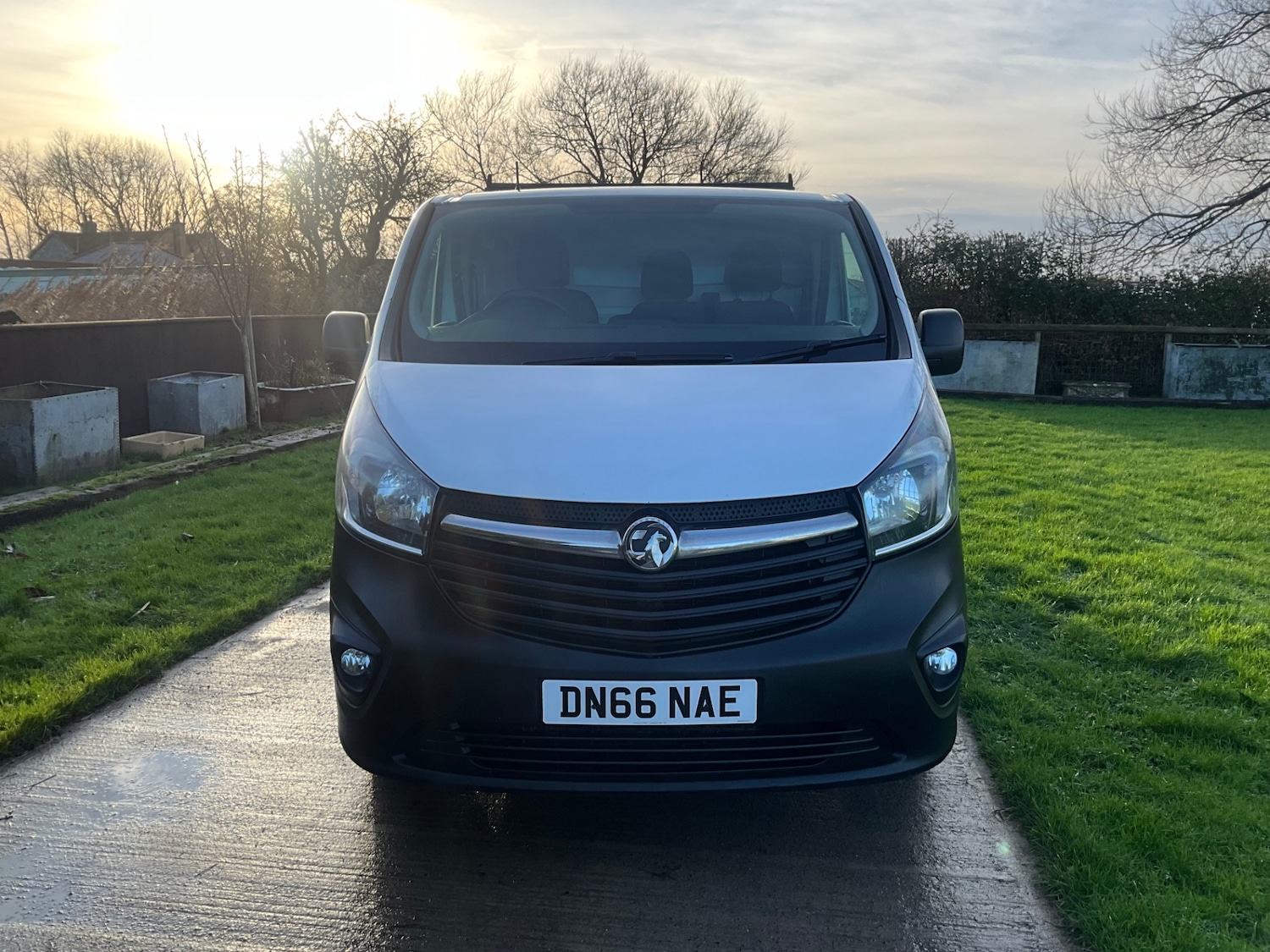 Used Vauxhall Vivaro 2016 for sale - 77013264: Photo 2