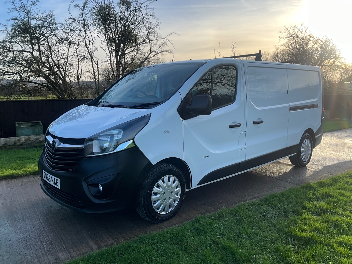 Used Vauxhall Vivaro 2016 for sale - 77013264: Photo 3