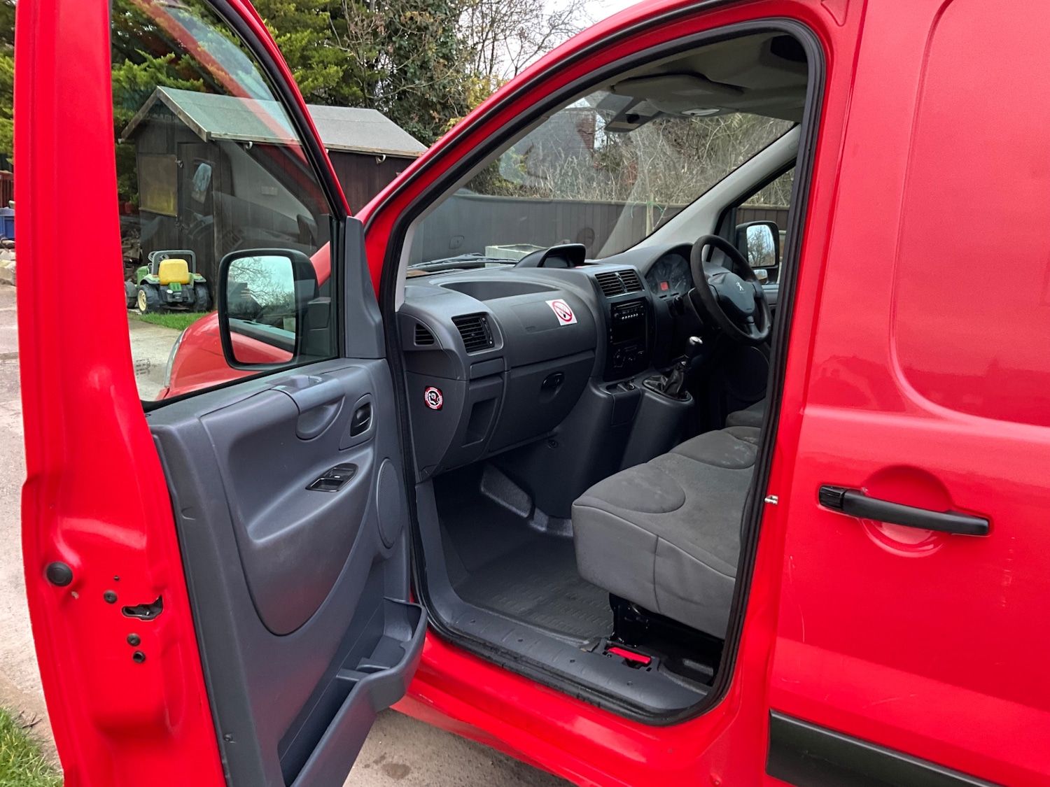 Used Peugeot Expert 2015 for sale - 77370991: Photo 10