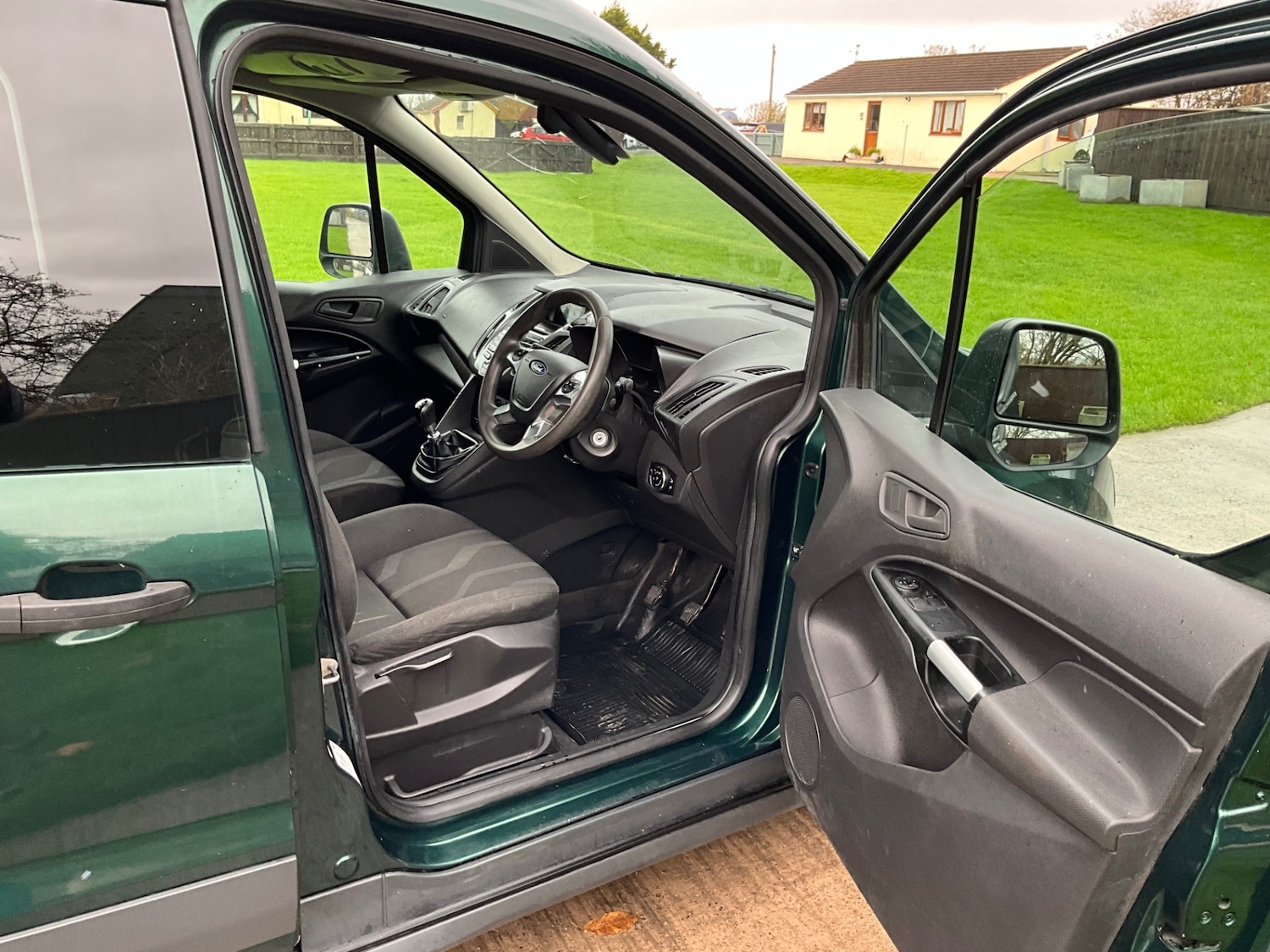 Used Ford Transit Connect 2016 for sale - 76845931: Photo 12