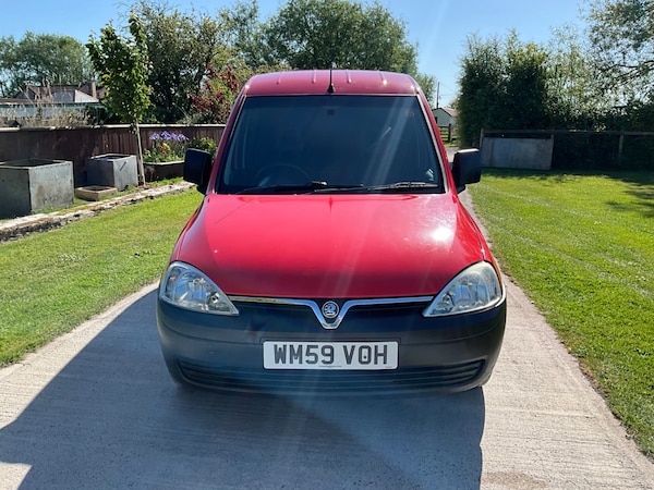 Used Vauxhall Combo 2010 for sale - 74943565: Photo 2