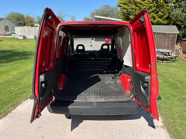 Used Vauxhall Combo 2010 for sale - 74943565: Photo 7